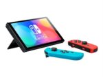 Nintendo Switch (modelo OLED) con mandos Joy-Con azul neón/rojo neón.